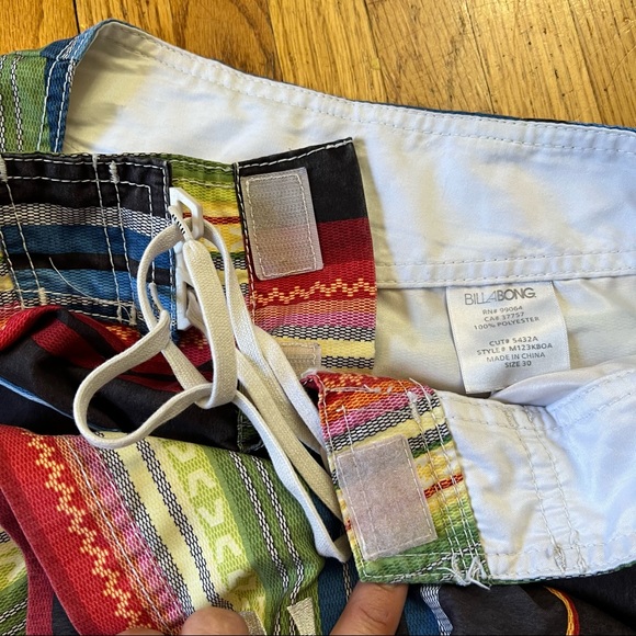 Billabong 30 Board Shorts Aztec Tribal Swim Trunks Outdoor Beach Pool 10" Inseam - Picture 5 of 9